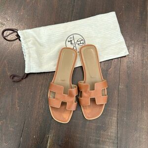 Hermes Oran sandal
